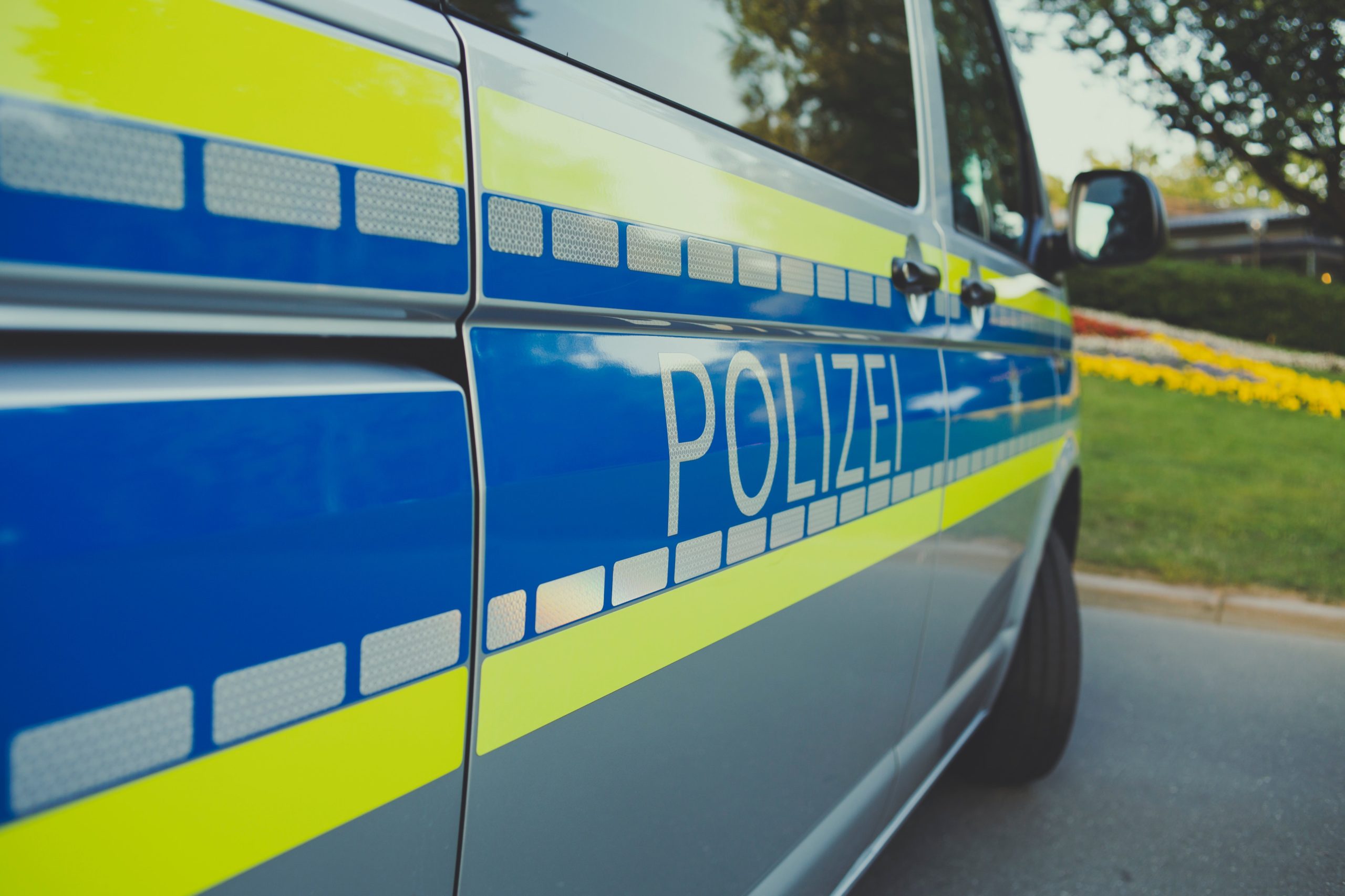 Как водителю вести себя с полицией в Германии